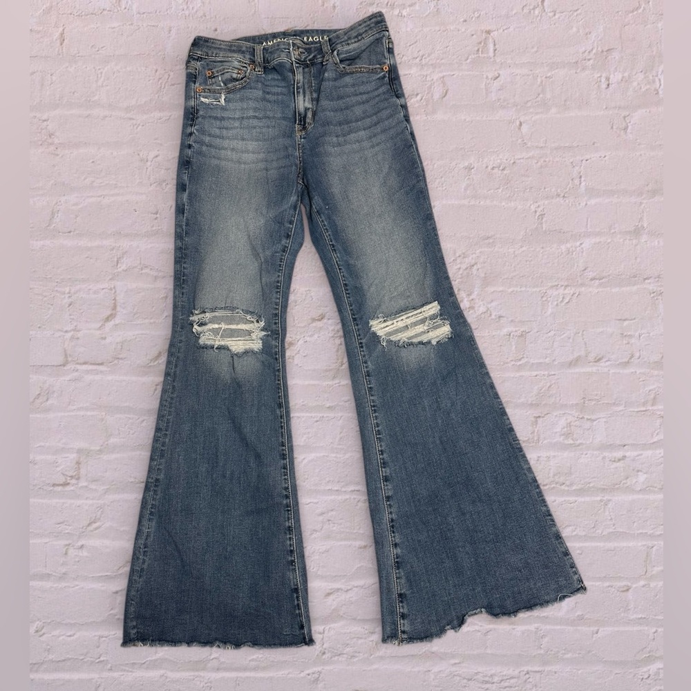 American Eagle Outfitters Flare Jeans with Distressed Details